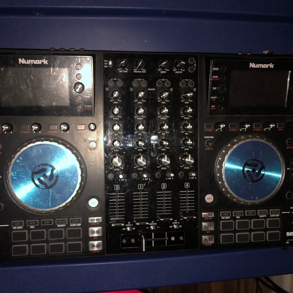 Numark NV - Picture 1 of 3
